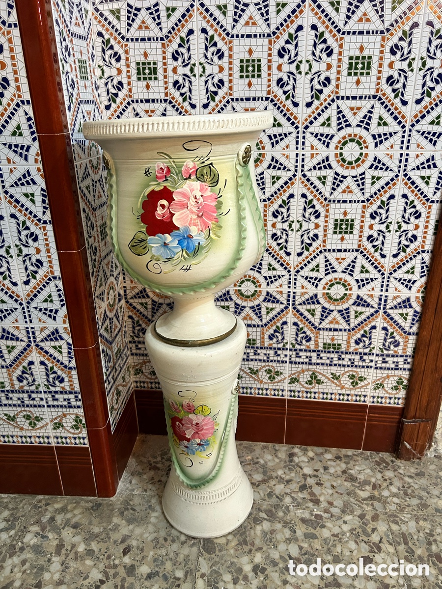 Antig&uuml;edades: Macetero con columna