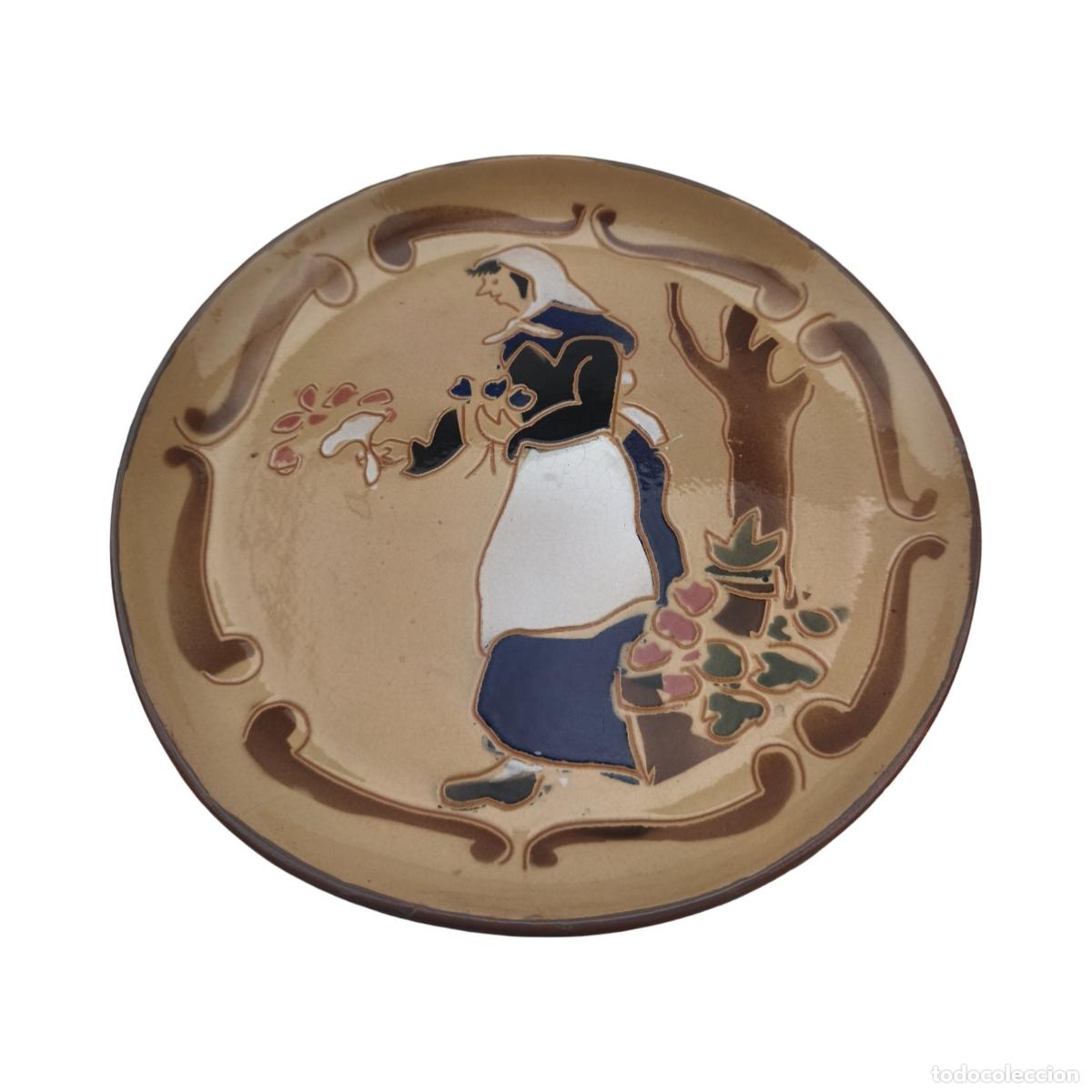 Antig&uuml;edades: Gran Plato / Fuente Cer&aacute;mica Art&iacute;stica Artnit - Vendedora De Flores / Florista - Hempel S.A.E. - 29