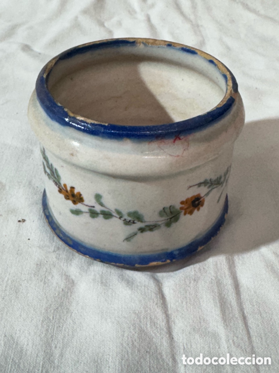 Antiguidades: Peque&ntilde;o bote sin tapa en ceramica de Ribesalbes s XIX