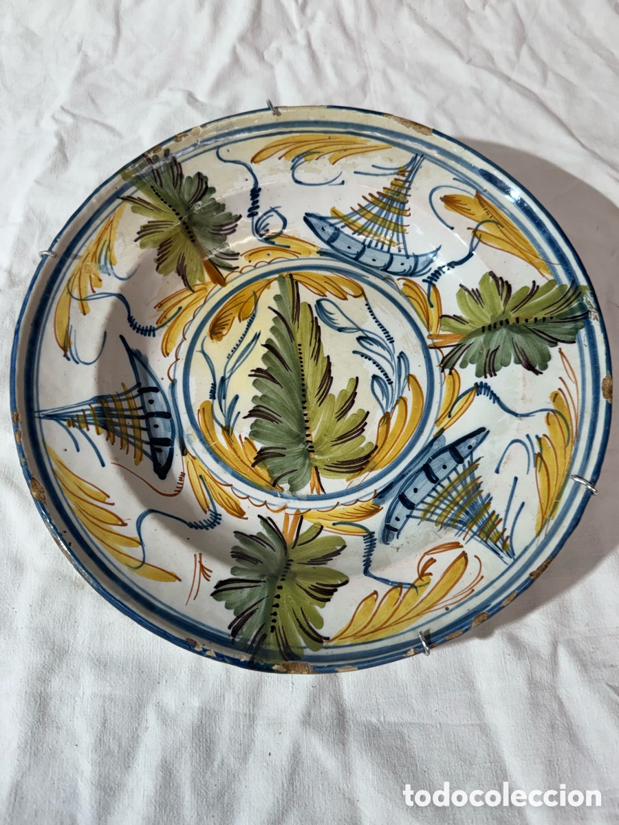 Antiguidades: Plato en ceramica policroma de Ribesalbes s XIX