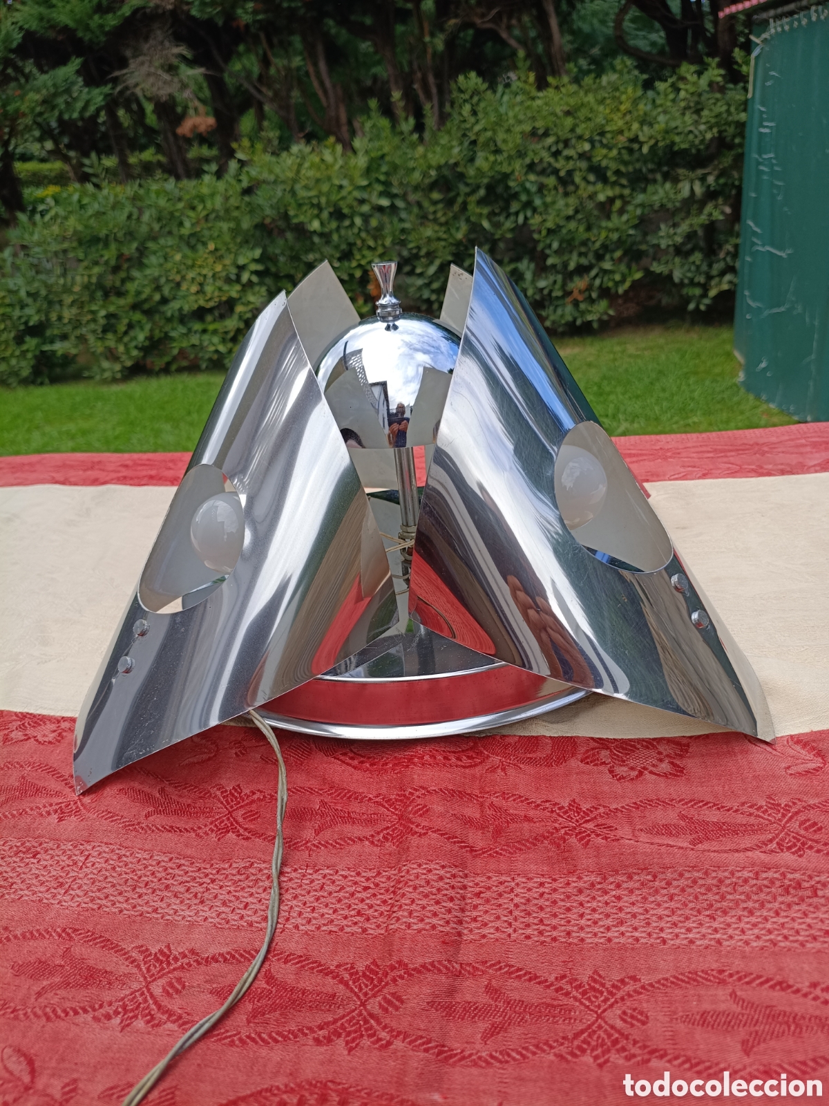 Antig&uuml;edades: Lampara de dise&ntilde;o en aluminio - Foto 3