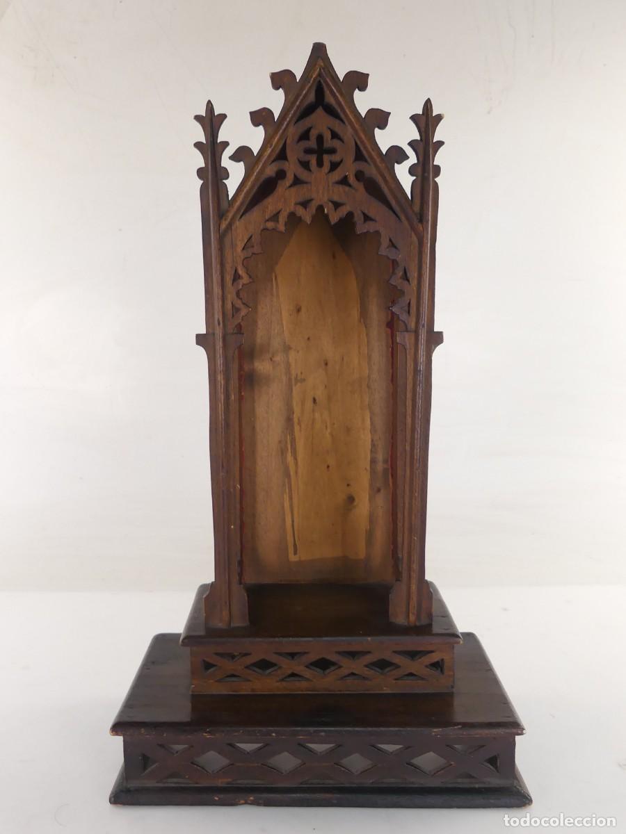 Antig&uuml;edades: ANTIGUA CAPILLA DE MADERA