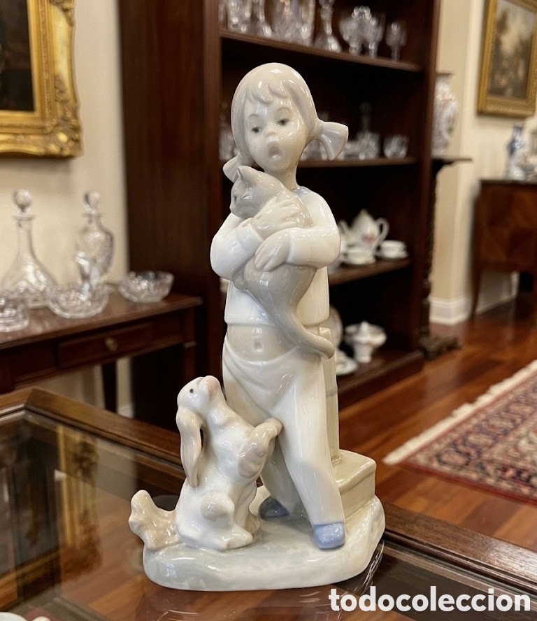 Antig&uuml;edades: Figura lladro ni&ntilde;a con gato