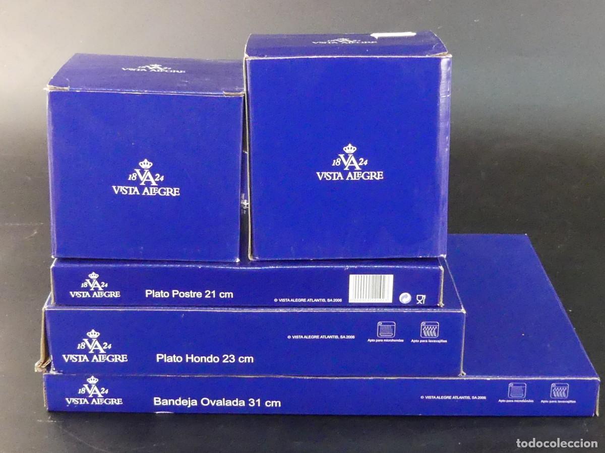 Antiguidades: JUEGO DE PLATOS BANDEJA LECHERA Y AZUCARERO DE PORCELANA VISTA ALEGRE CON SUS CAJAS