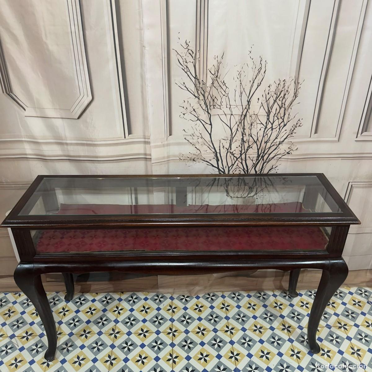 Antig&uuml;edades: Mesa con cristal expositor - Foto 5