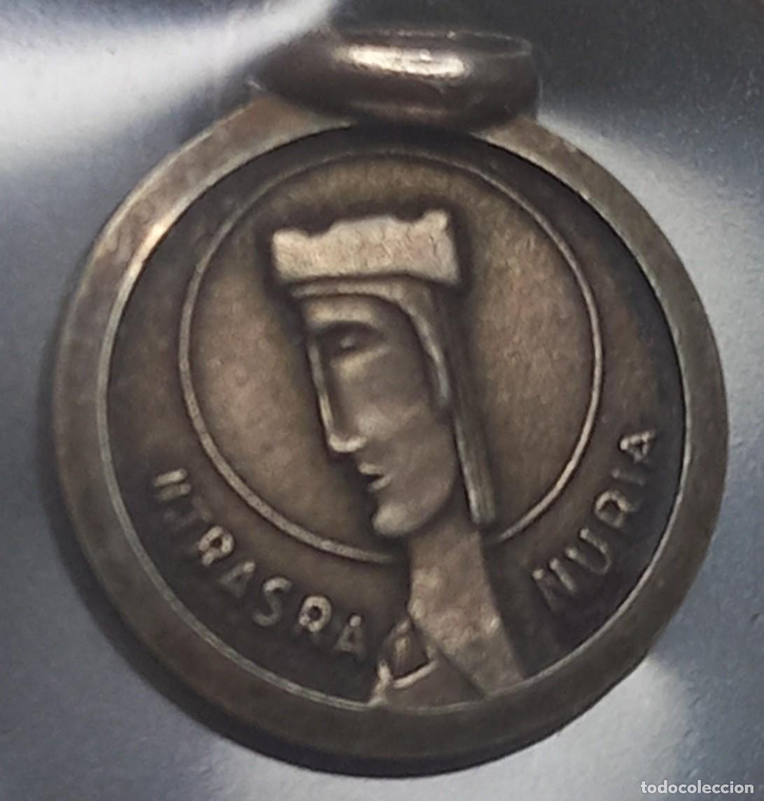Antiguidades: Antigua medalla de plata escapulario de Nuestra Se&ntilde;ora de N&uacute;ria, Jesucristo, Barcelona