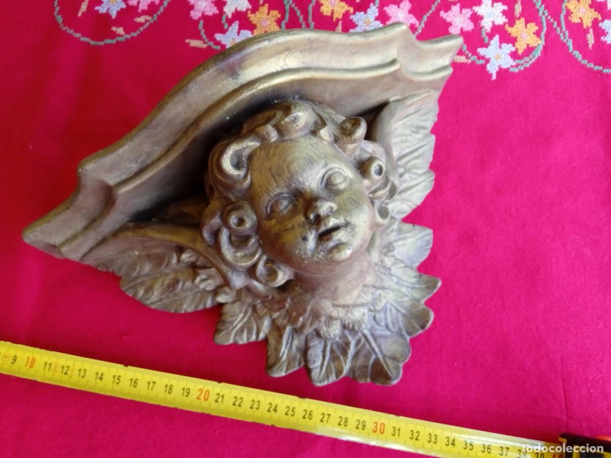 Antig&uuml;edades: M&eacute;nsula repisa de pared para figura