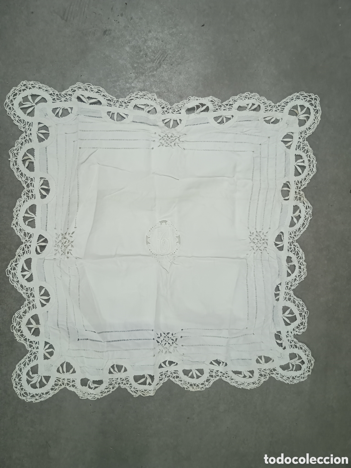 Antig&uuml;edades: FUNDA DE ALMOHADA CON ENCAJES - 67cm