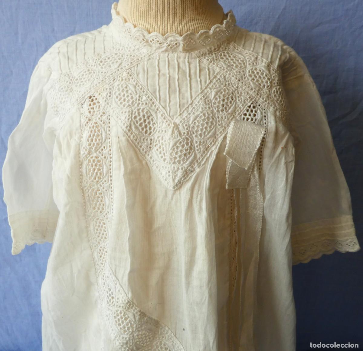 Antig&uuml;edades: ANTIGUO VESTIDO DE ENCAJE SUIZO PARA NI&Ntilde;A - MU&Ntilde;ECA PPIO.S.XX