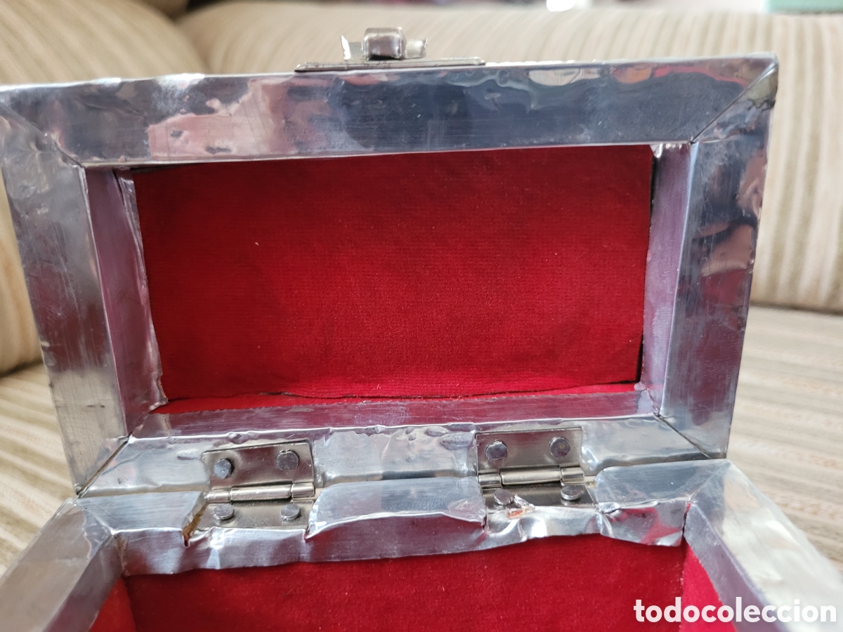 Antig&uuml;edades: CAJA de MADERA, FORRADA DE METAL - Foto 8