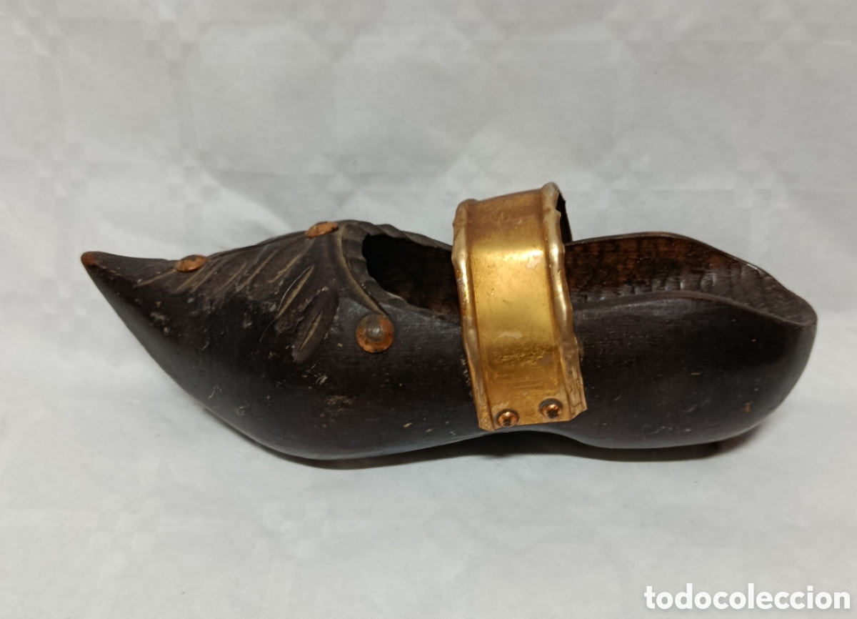Antig&uuml;edades: ZUECO O SABECO DE MADERA TALLADA VINTAGE FRANCES