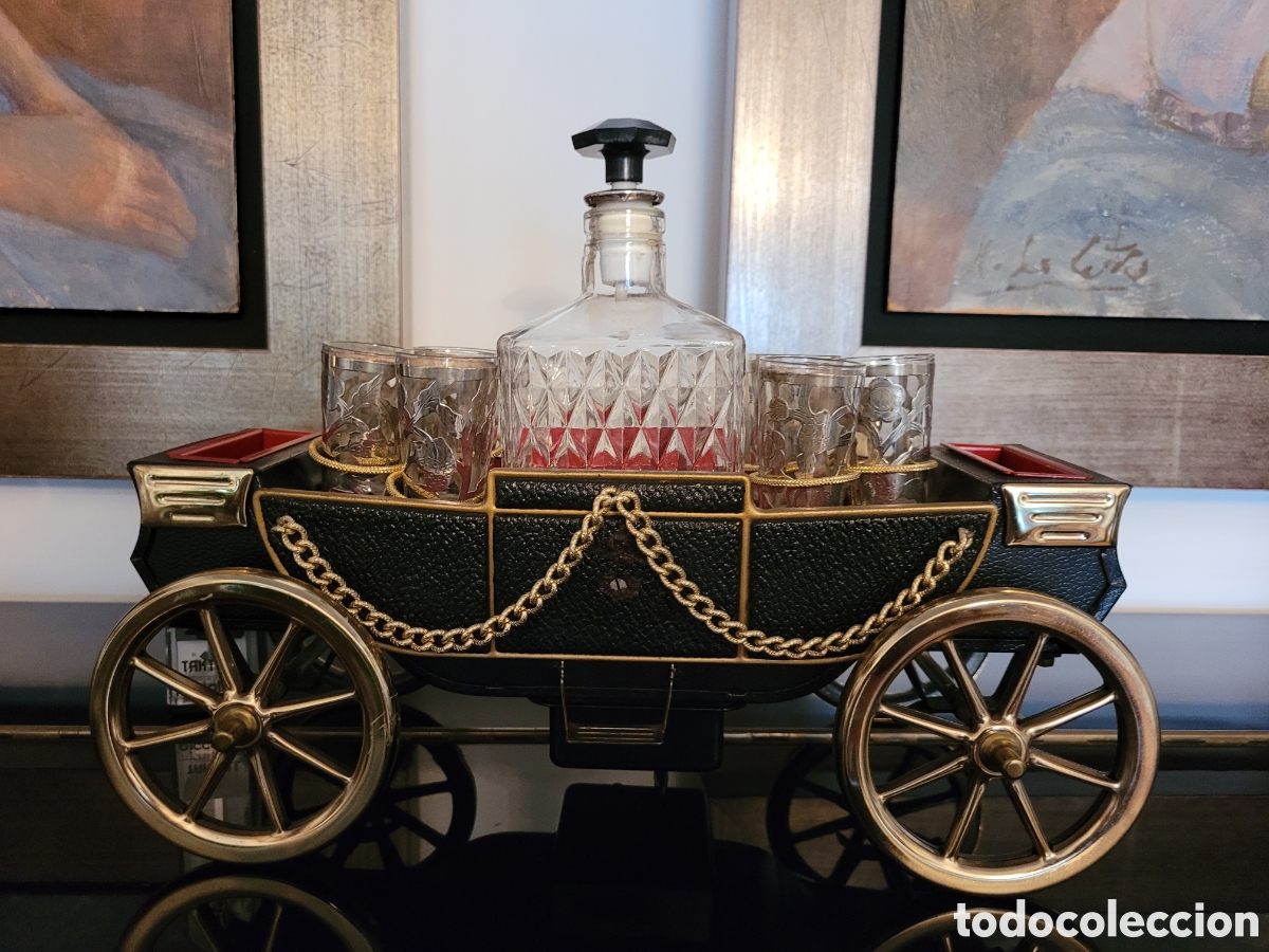 Antig&uuml;edades: LICORERA con 6 VASOS, en una CARROZA con MUSICA