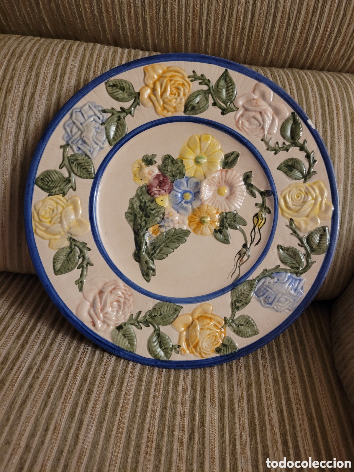 Antig&uuml;edades: PLATO DE CERAMICA, 39 ctms.