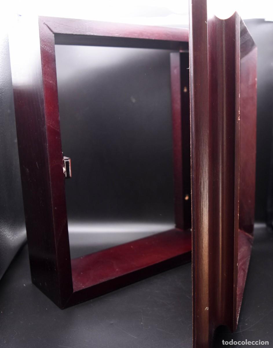 Antig&uuml;edades: Cubre caja de luces de madera y esmalte central - Foto 10