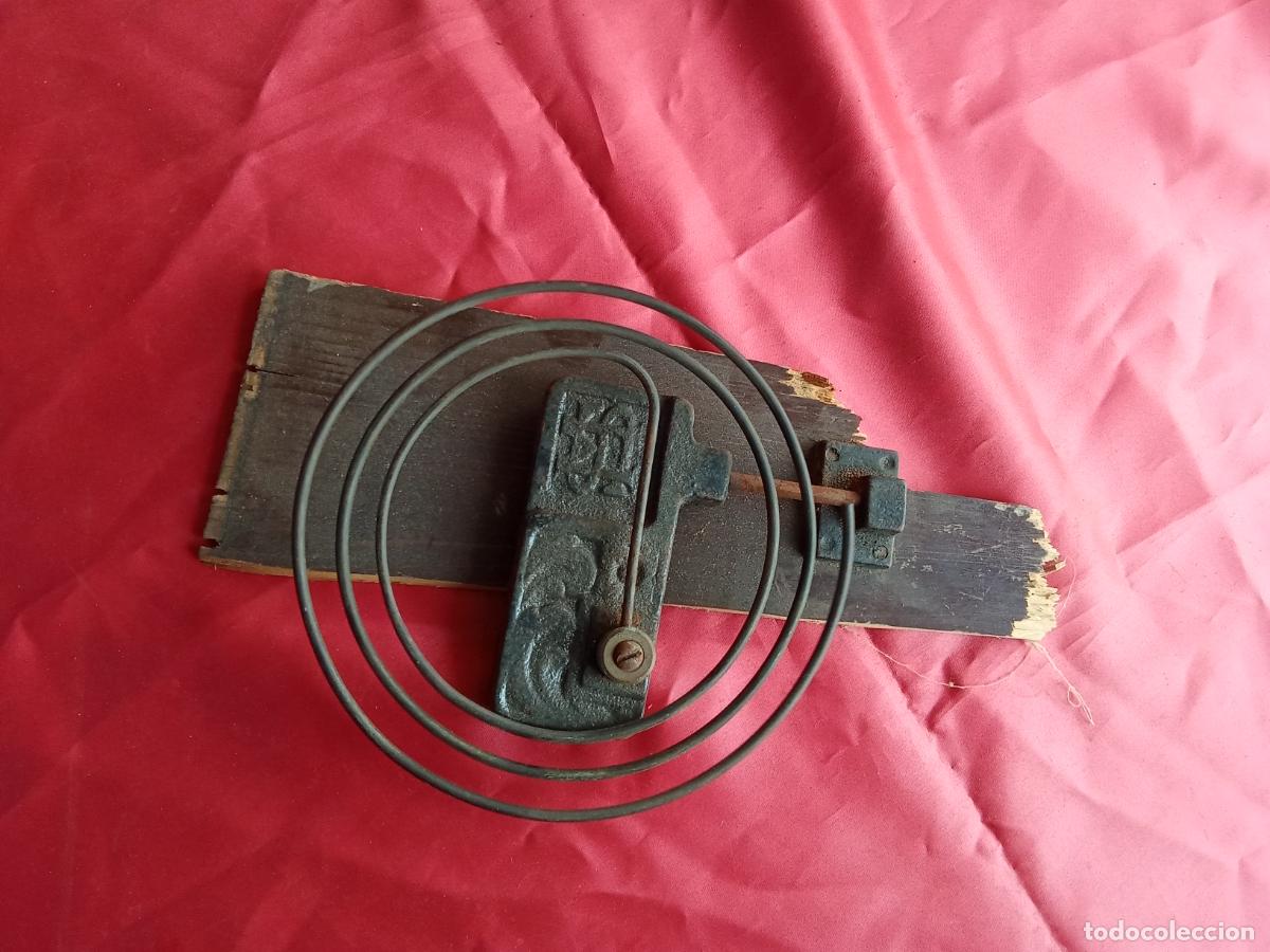 Antig&uuml;edades: Antigua sonera de reloj C.6