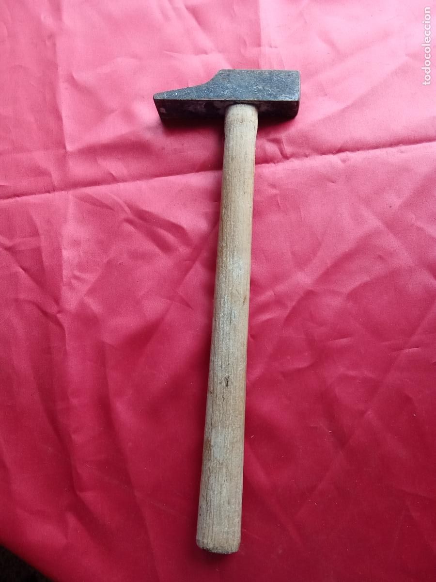 Antig&uuml;edades: Martillo en uso N&ordm;22 C.Martillos