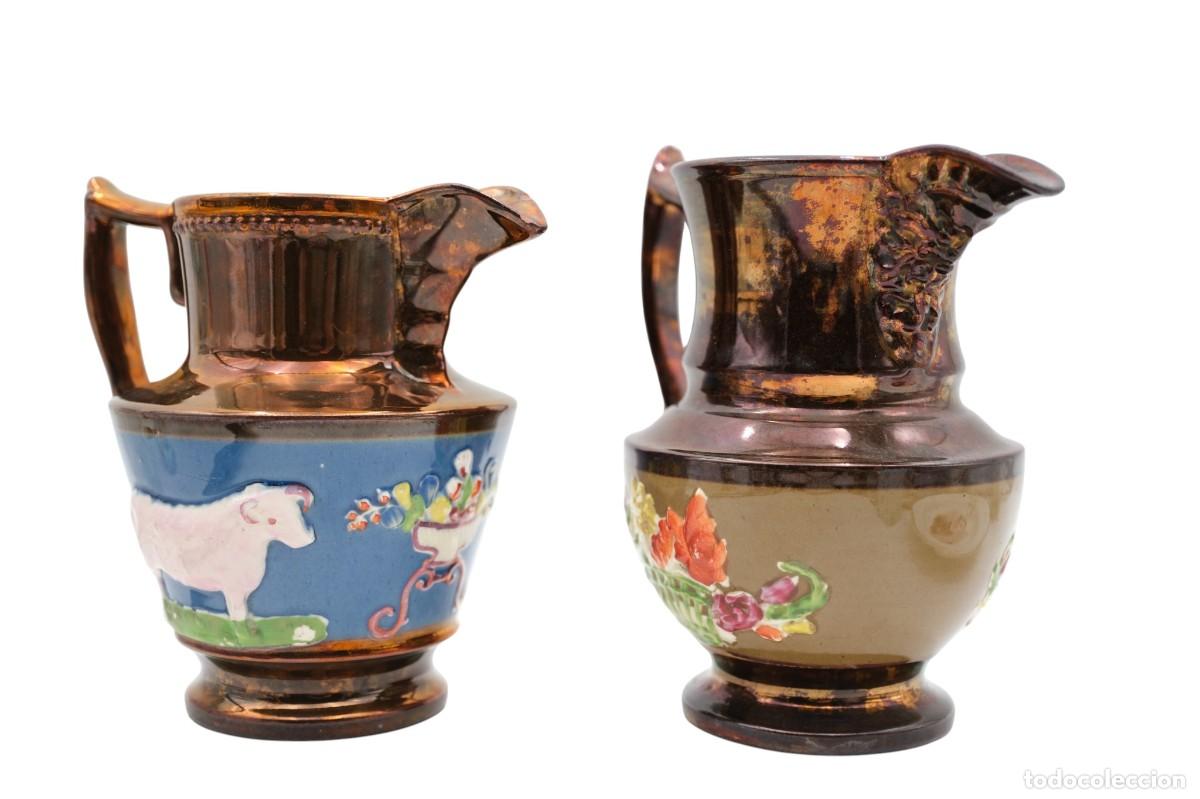 Antig&uuml;edades: Pareja de jarras inglesas Copper Lustre, Staffordshire, circa 1830&ndash;1840
