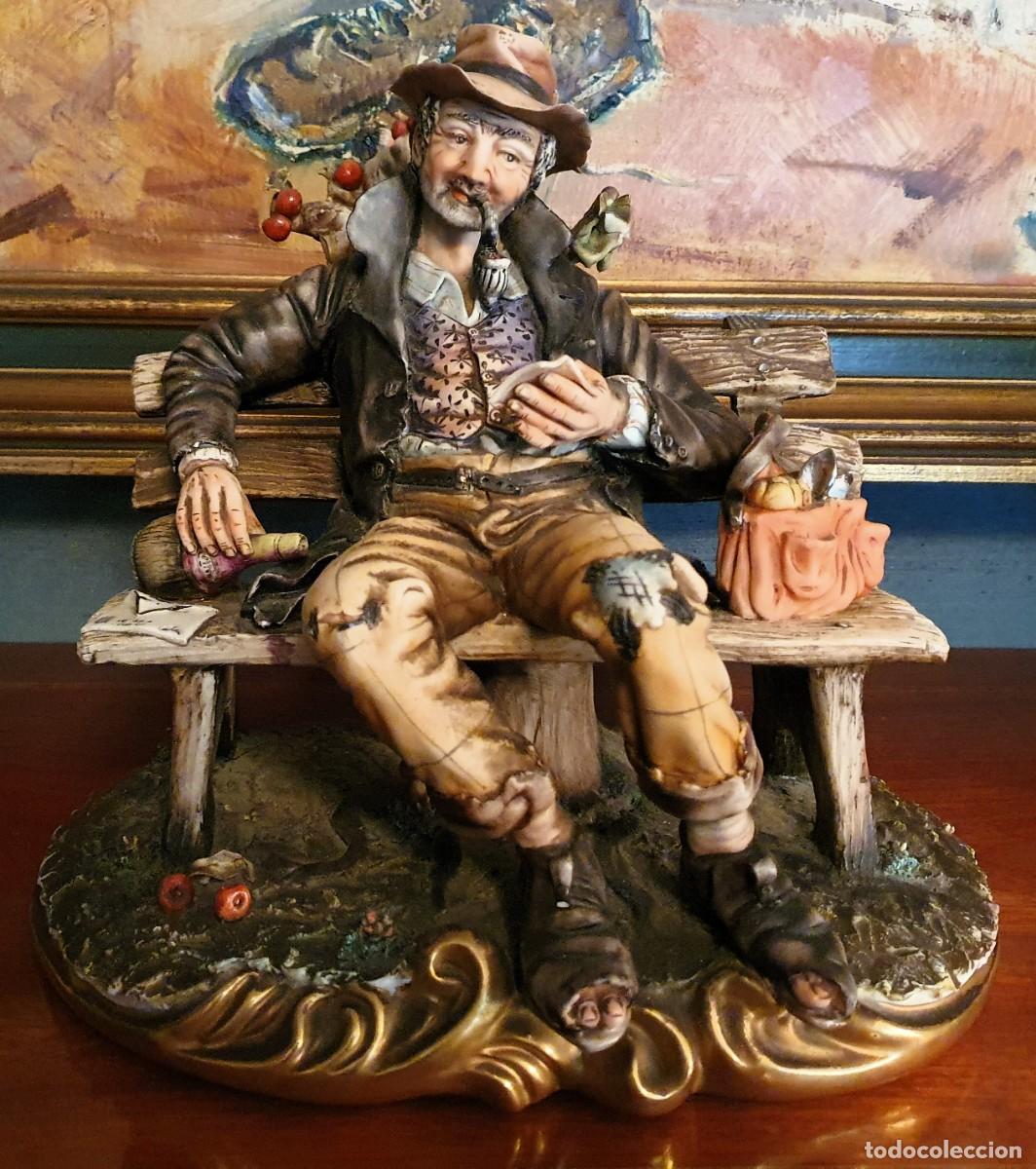 Oggetti Antichi: Figura Capodimonte &ldquo;Mendigo en banco&rdquo; (Italia, siglo XX)