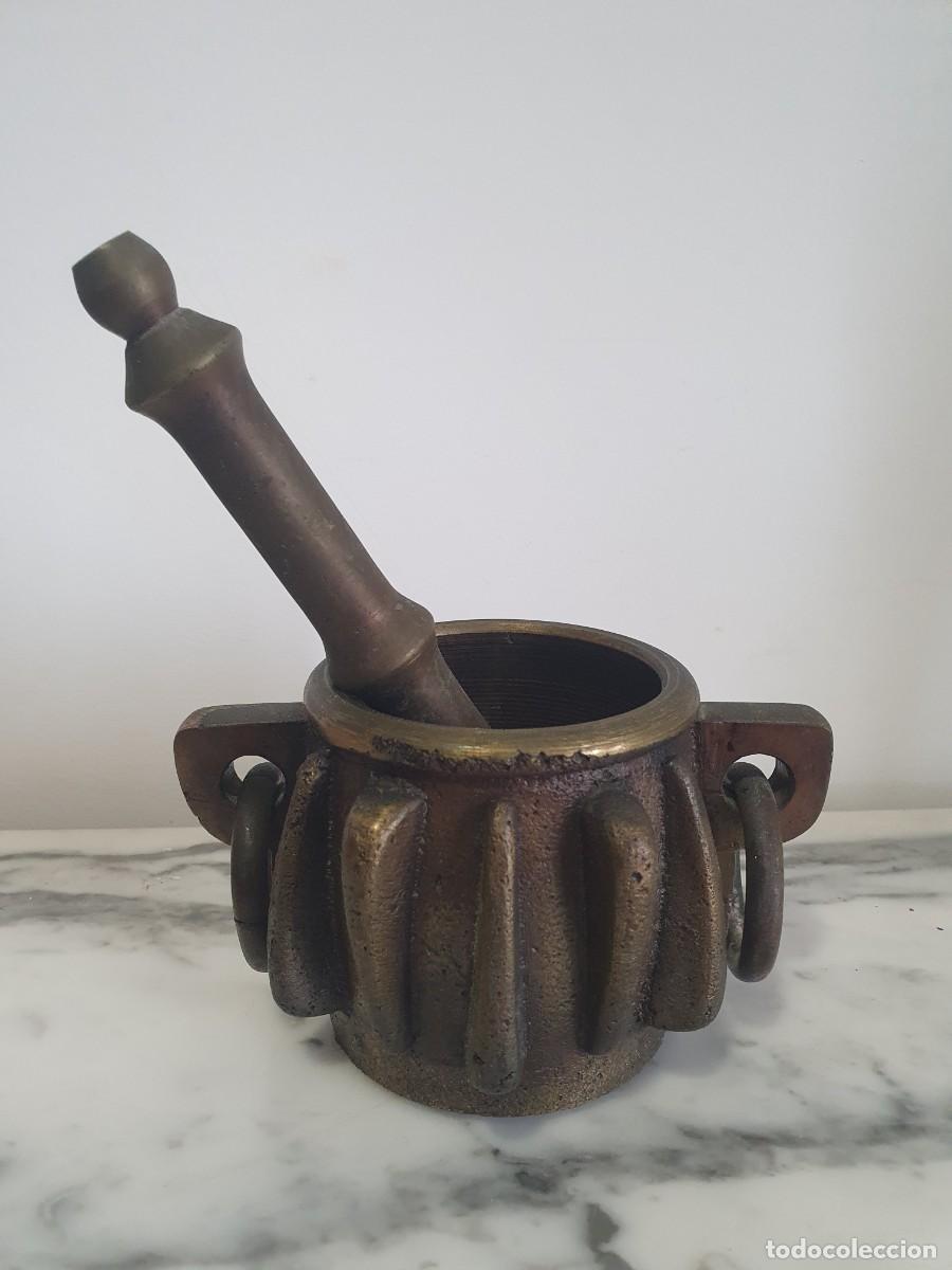 Oggetti Antichi: Almirez mortero de bronce estilo g&oacute;tico (Espa&ntilde;a siglo XX)