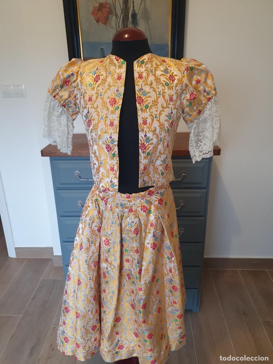 Antig&uuml;edades: Traje de fallera vintage de ni&ntilde;a (1960)