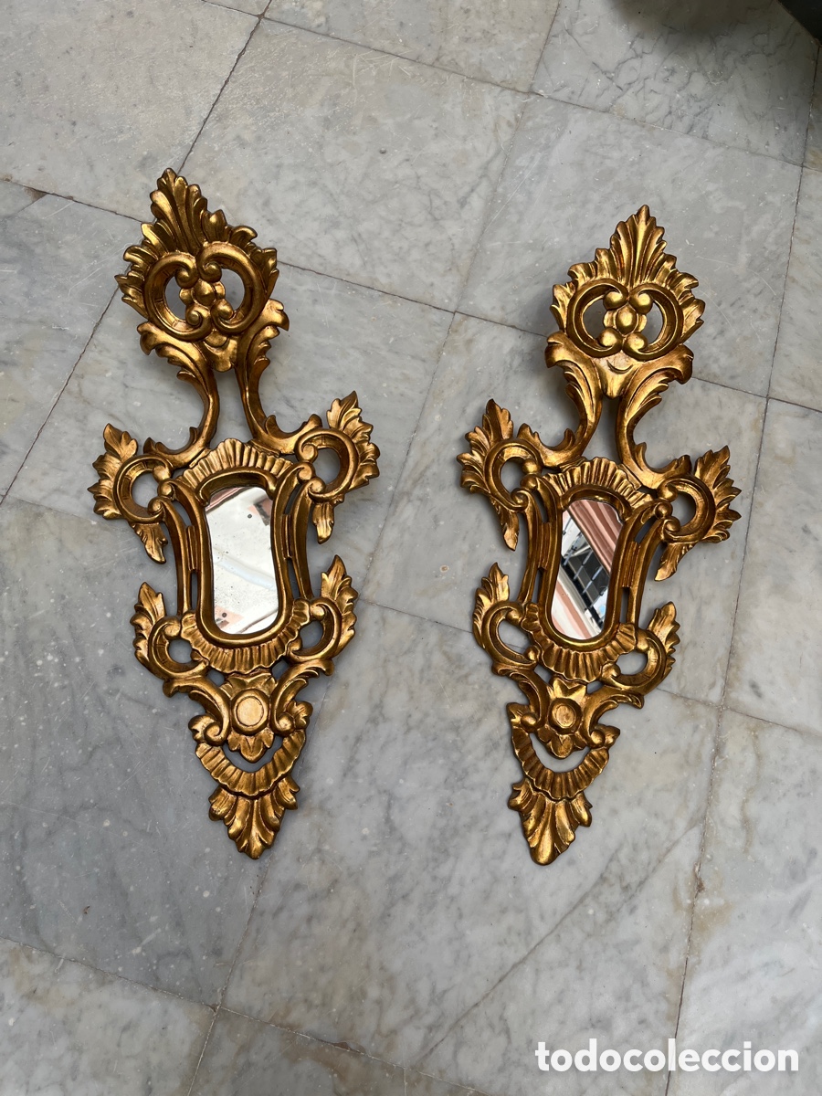 Antig&uuml;edades: Pareja de cornucopias. 82 cm madera tallada y dorada