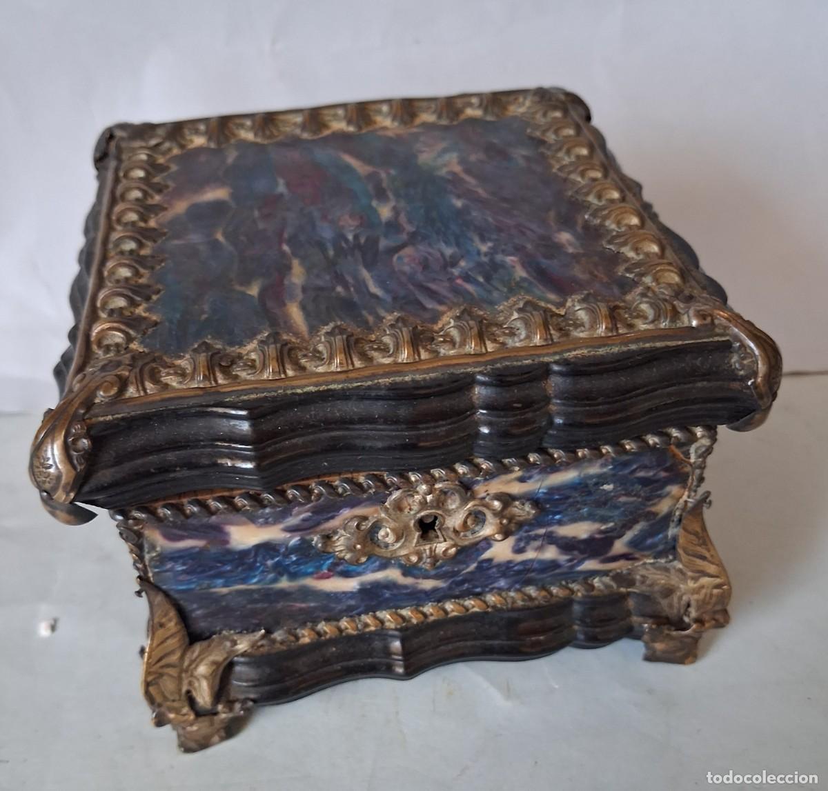 Antig&uuml;edades: Caja joyero antigua marmoleada