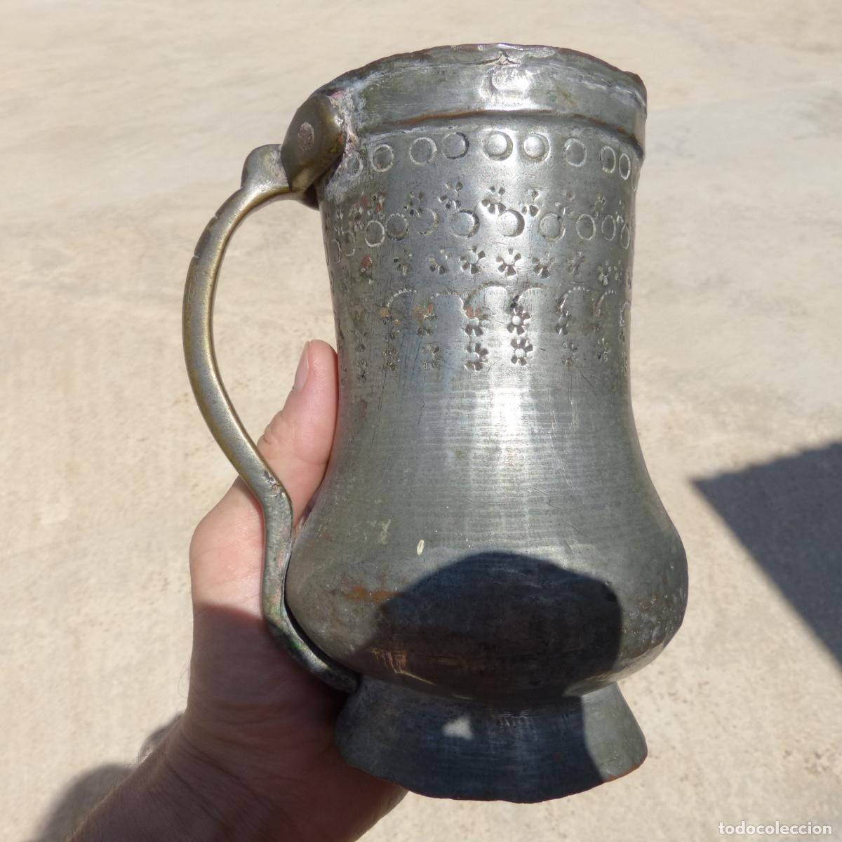 Antig&uuml;edades: Antigua jarra de cobre esta&ntilde;ado, 17,5cm, 567gr.
