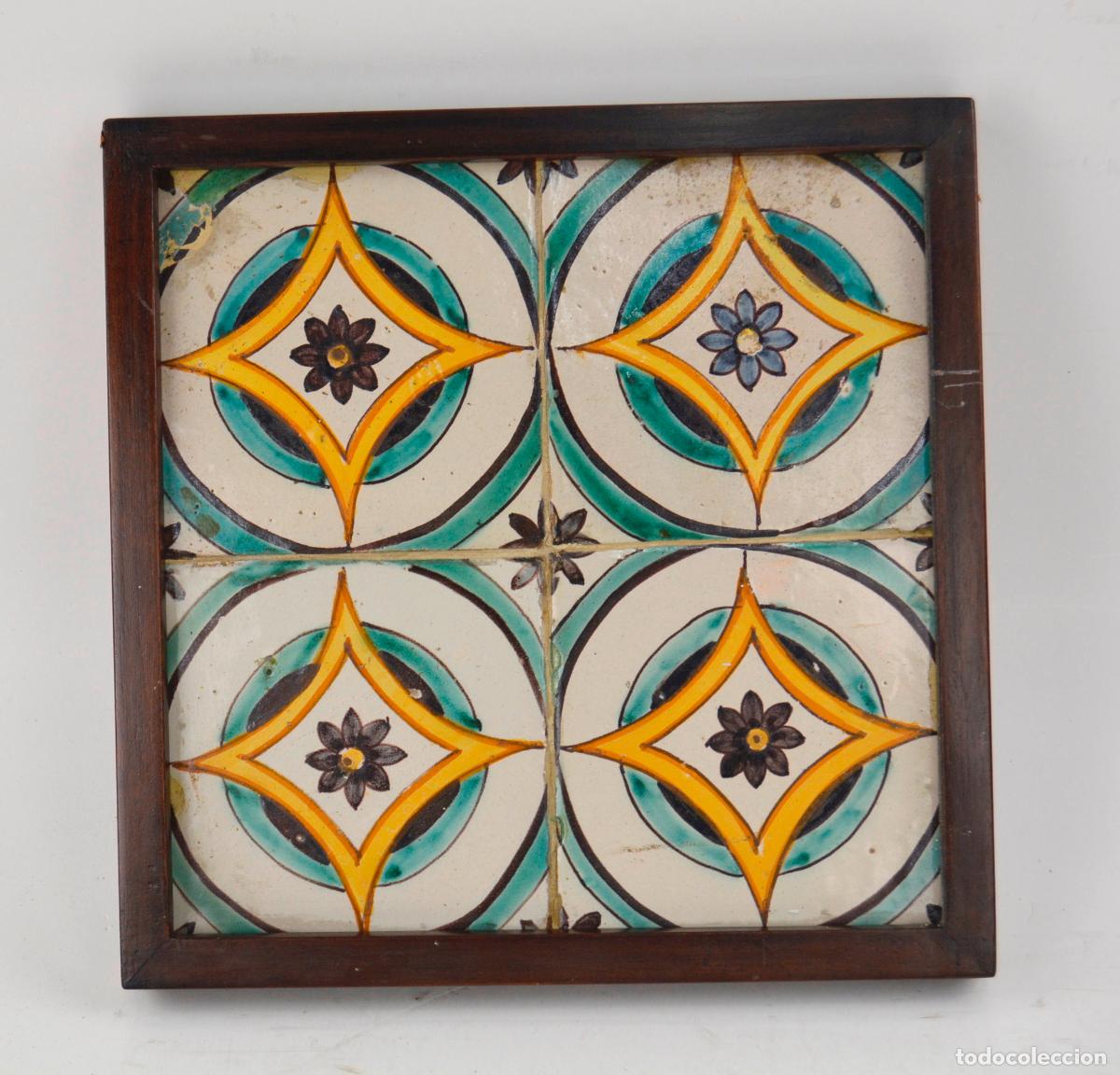 Antiquit&auml;ten: Plaf&oacute;n de azulejos de cer&aacute;mica enmarcados siglo XVIII.