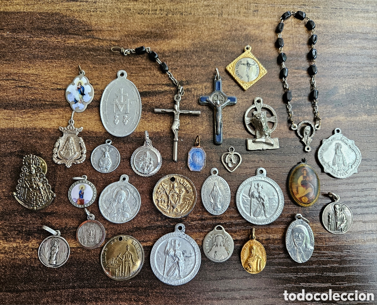 Antig&uuml;edades: LOTE 30 PIEZAS RELIGIOSAS ANTIGUAS c.1920-1930 - MEDALLAS, CRUCES Y ROSARIOS (RELIQUIA, TUR&Iacute;N)