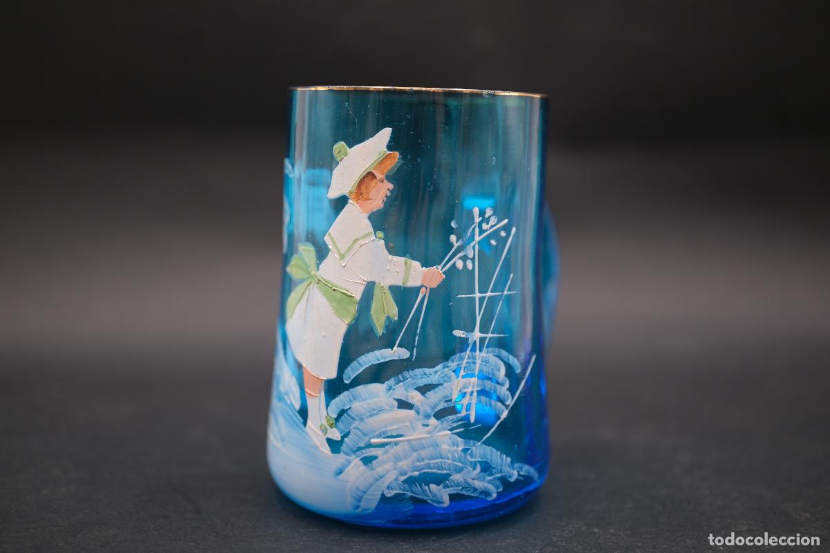 Antig&uuml;edades: Taza Infantil Antigua de Vidrio Azul de Boemia XIX
