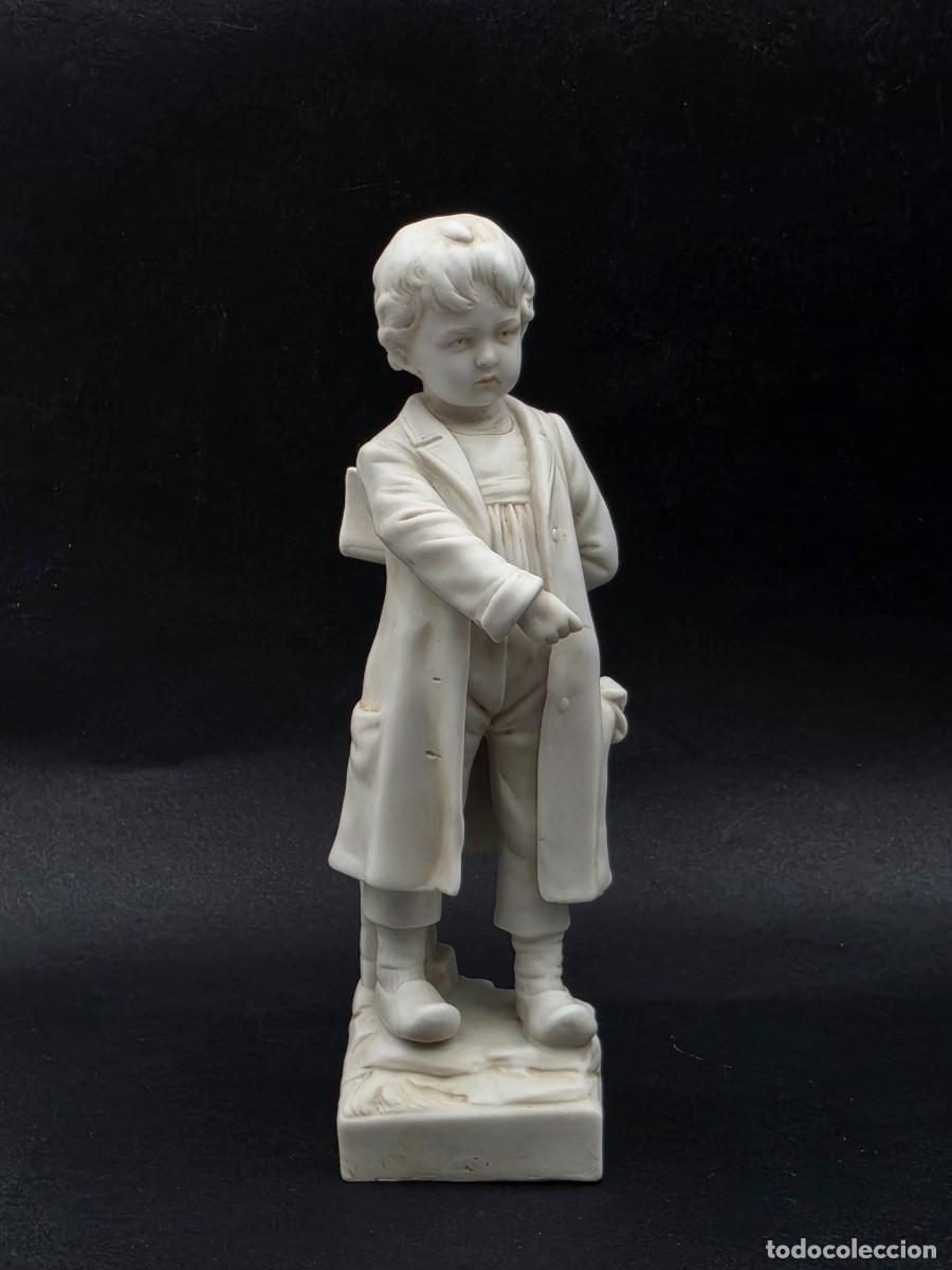 Antig&uuml;edades: Figura Antigua de Ni&ntilde;o en Porcelana Biscuit (Parian)
