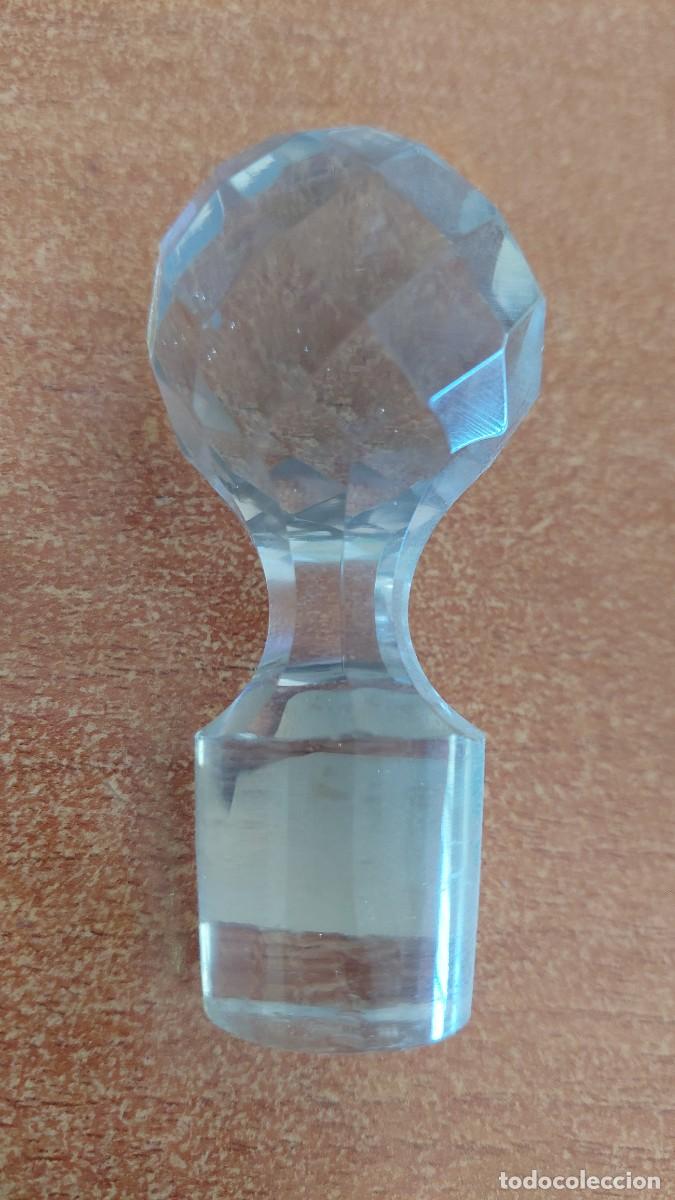 Antig&uuml;edades: Tap&oacute;n de cristal tallado