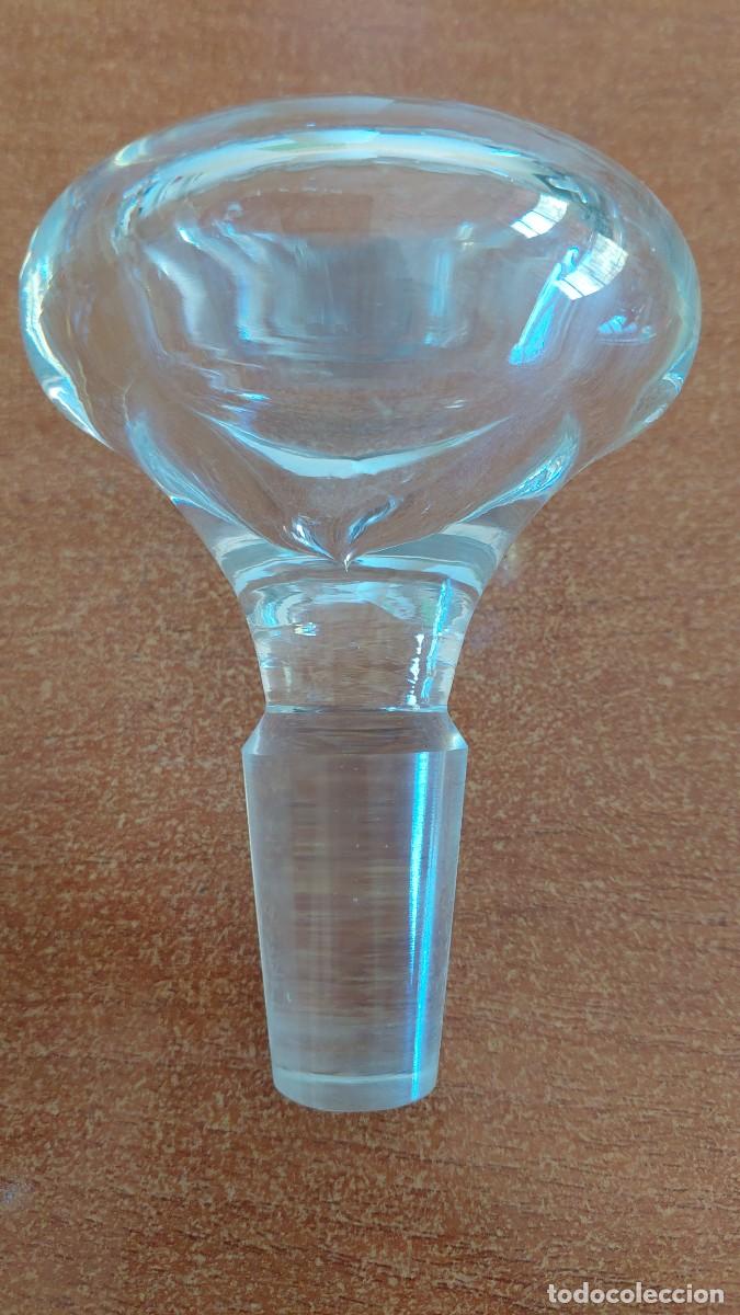 Antig&uuml;edades: Tap&oacute;n de cristal soplado