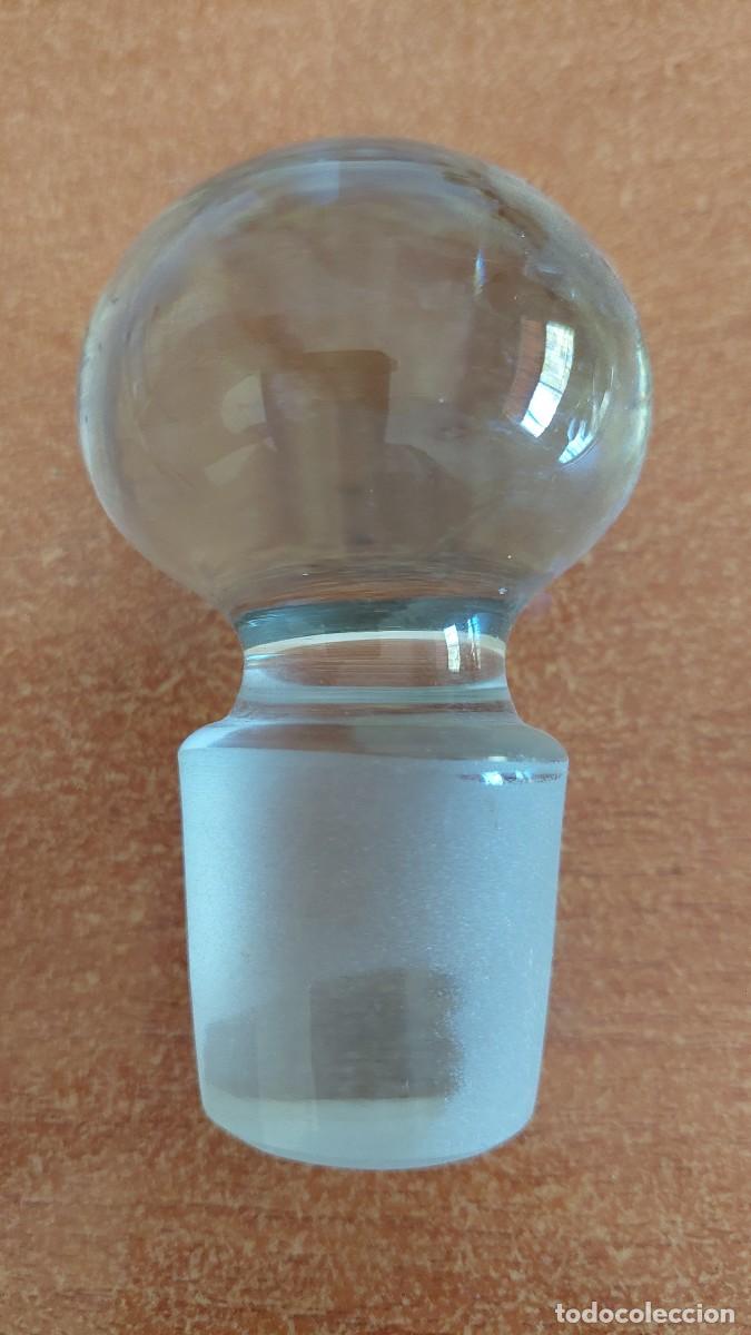 Antig&uuml;edades: Tap&oacute;n de cristal soplado