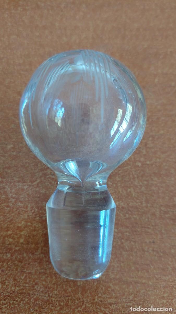 Antig&uuml;edades: Tap&oacute;n de cristal soplado
