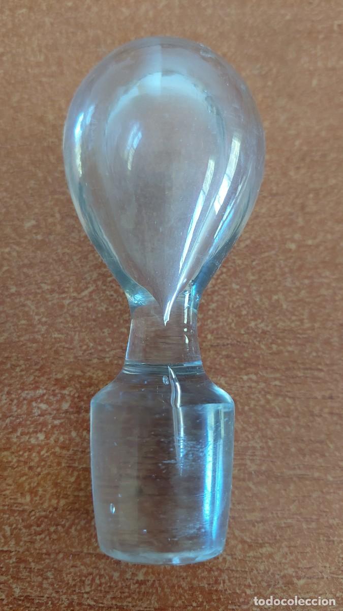 Antig&uuml;edades: Tap&oacute;n de cristal soplado
