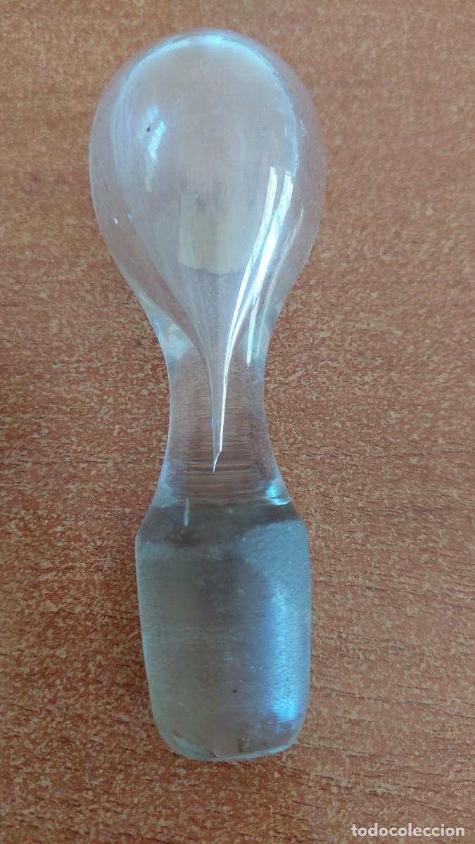 Antig&uuml;edades: Tap&oacute;n de cristal soplado