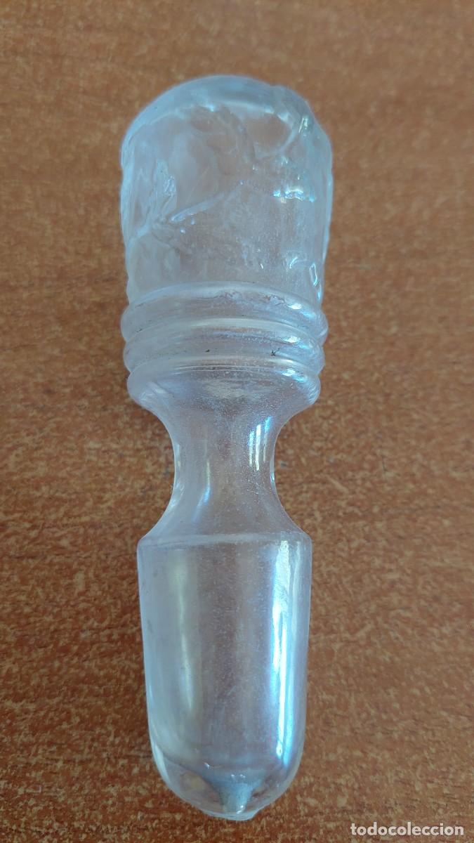 Antig&uuml;edades: Tap&oacute;n de cristal soplado