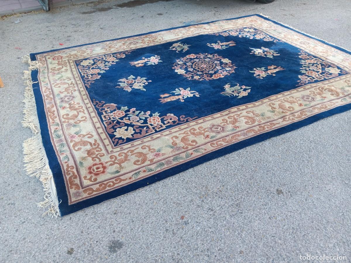 Antig&uuml;edades: alfombra china de estilo Pek&iacute;n o Aubusson, muy reconocible por su confecci&oacute;n tradicional en lana, su