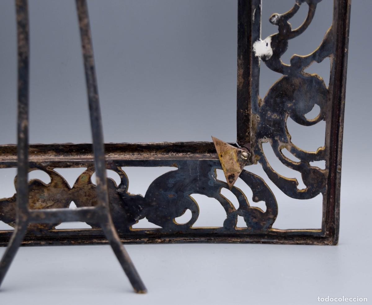 Antig&uuml;edades: Marco de bronce antiguo - Foto 13
