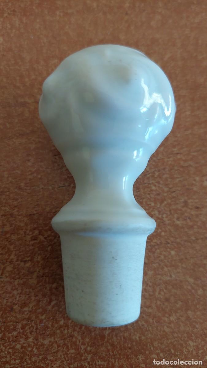 Antig&uuml;edades: Tap&oacute;n de porcelana para frasco Perfume