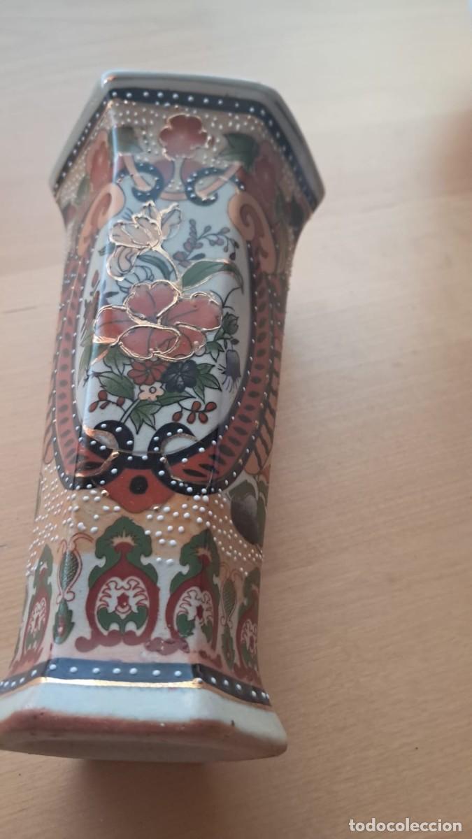 Antig&uuml;edades: Jarr&oacute;n de porcelana estilo Imari-japonesa- forma hexagonal acampanada