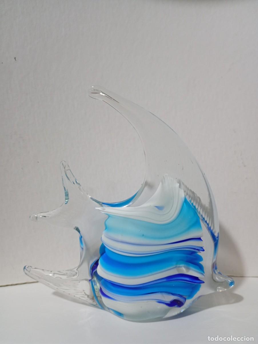Antig&uuml;edades: FIGURA DE PEZ DE CRISTAL, BLANCO Y AZUL - Foto 2