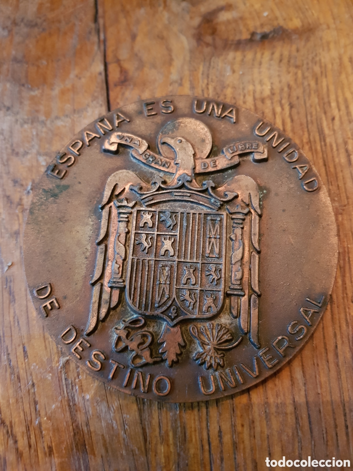 Antig&uuml;edades: ANTIGUA MEDALLA DE BRONCE DE FRANCO