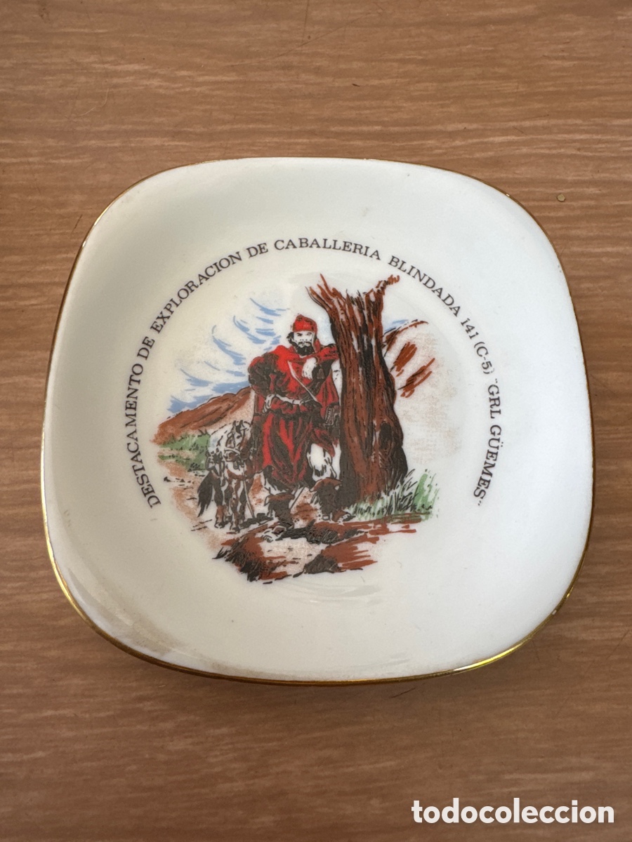 Antig&uuml;edades: Plato Decorativo militar&iacute;a 9
