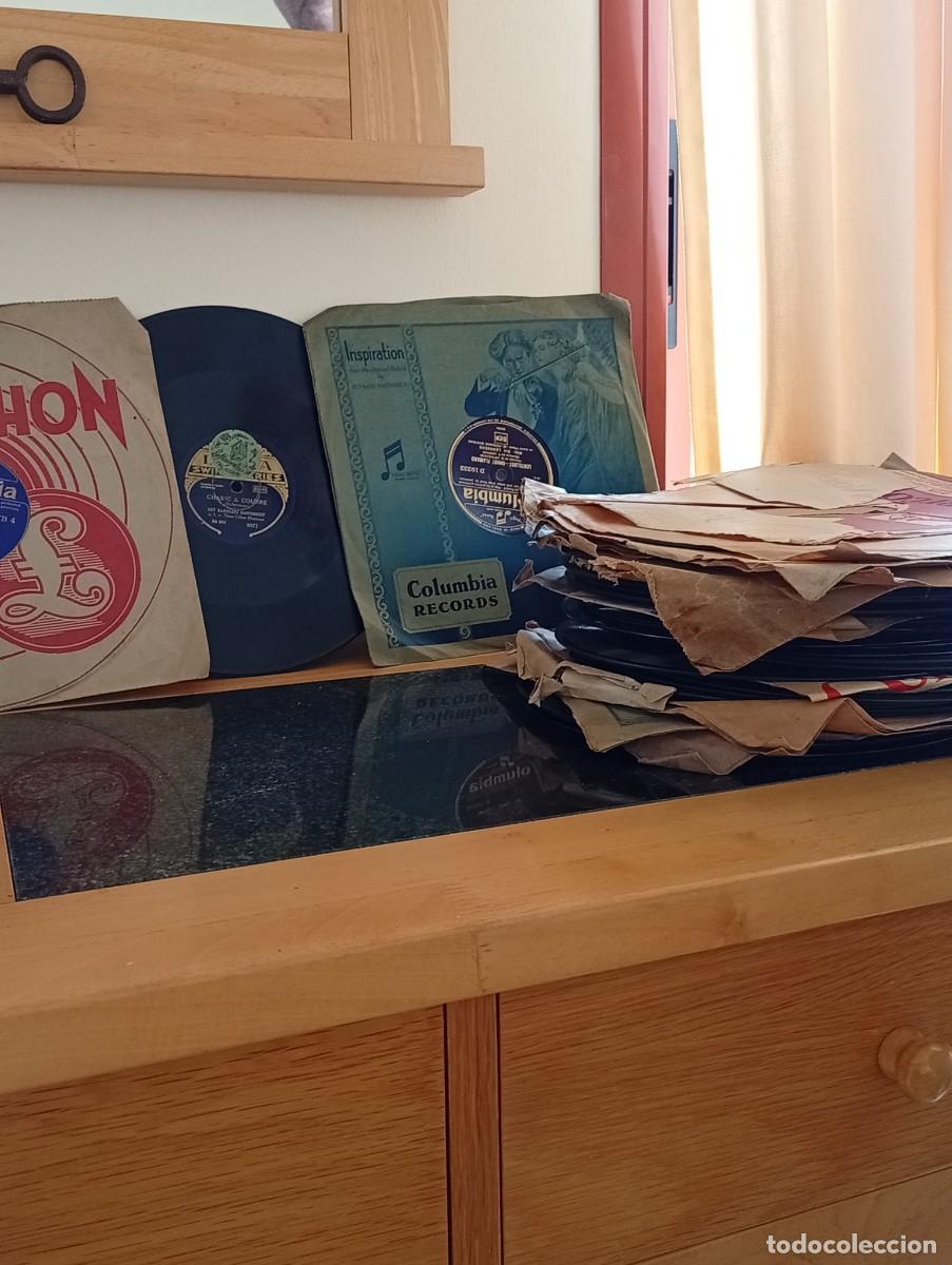 Antig&uuml;edades: gram&oacute;fono + 47 discos - Foto 9