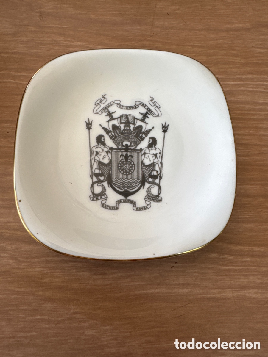 Antig&uuml;edades: Plato decorativo militar&iacute;a 17