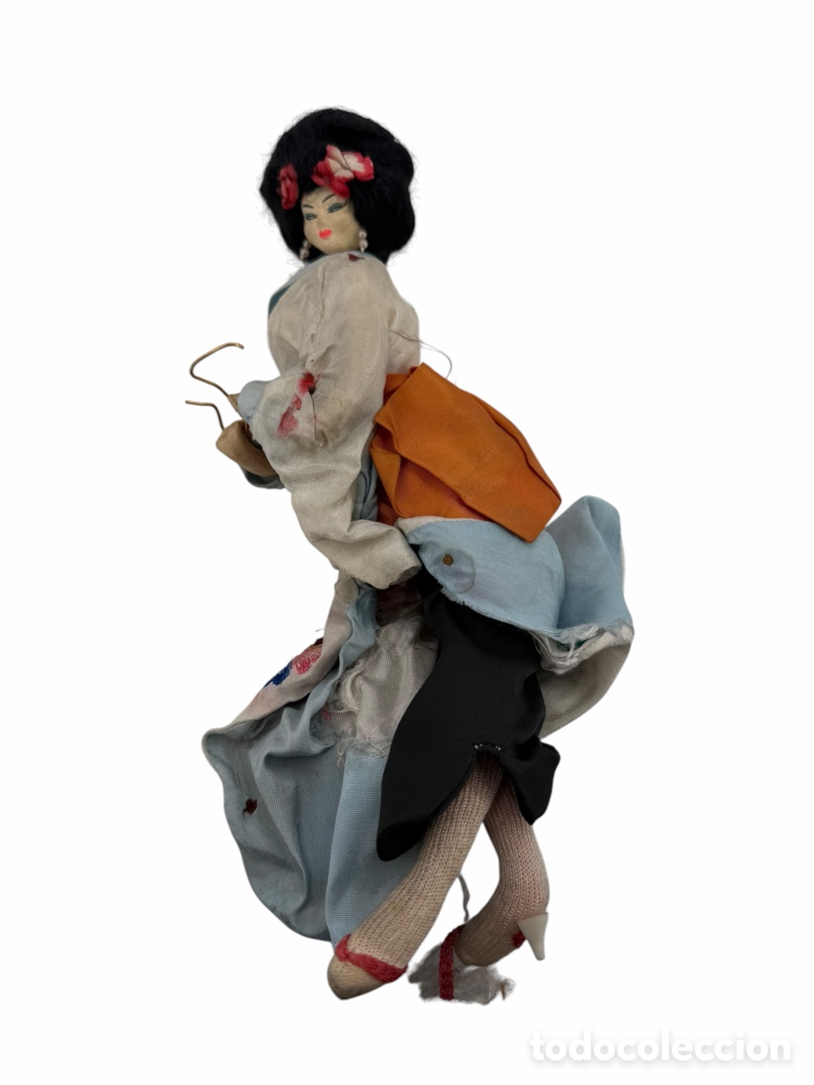 Antig&uuml;edades: Antigua Figura de Porcelana