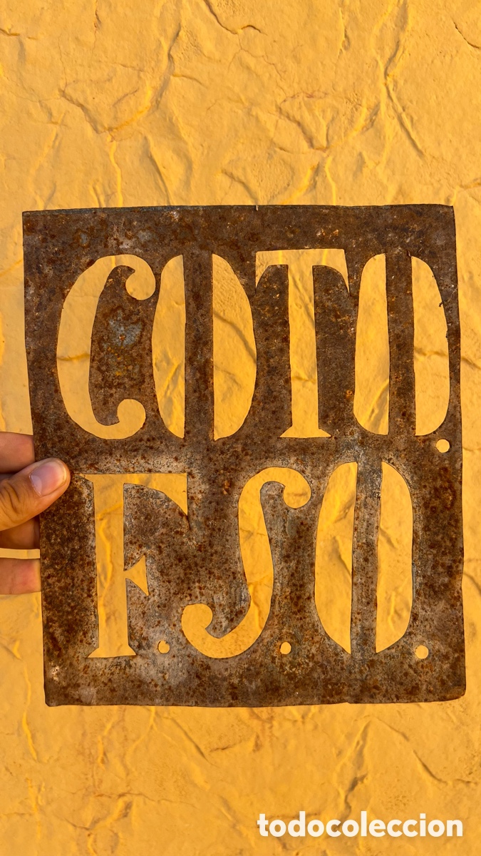 Antig&uuml;edades: Antigua Plantilla de Hierro Coto F.S.O