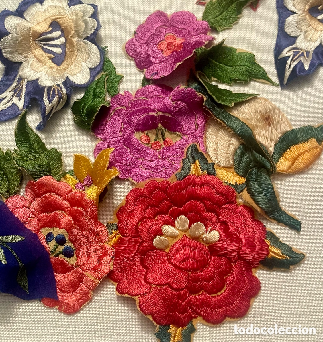 Antig&uuml;edades: Flores Antiguas Bordadas - Foto 4